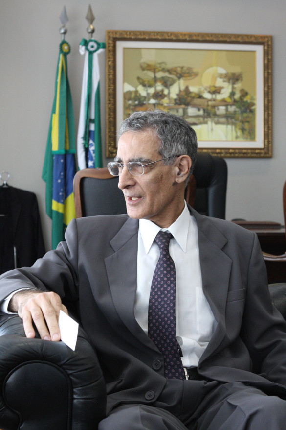 Chefe do Itamaraty No Paraná Visita Presidente da Assembleia