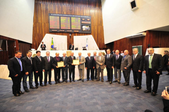 Médicos são homenageados na Alep e declaram apoio a projeto de combate à cegueira