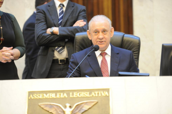 Governador encaminha substitutivo à Assembleia com nova proposta de revisão dos vencimentos do funcionalismo