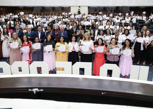 Solenidade celebra o Mês da Mulher e os 84 anos do Círculo de Oração, que se tornou patrimônio do Paraná