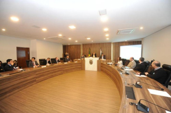 Comissão de Saúde aprovou projetos para melhorar o atendimento à população e a carreira dos servidores do setor