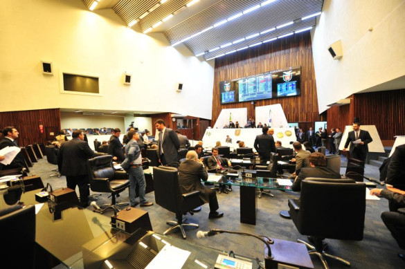 CCJ faz nova sessão extraordinária nesta quarta-feira (28) para examinar projetos em regime de urgência