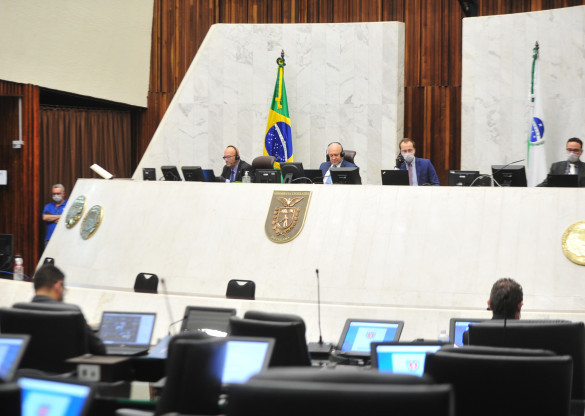 Aprovado projeto que ajusta repasse do Governo para fundos previdenciários