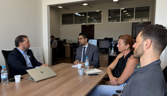 Cooperação entre Escola do Legislativo e Sebrae/PR é tema de reunião com foco em planejamento e novas iniciativas