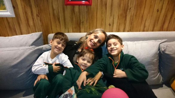 Mães contam como conciliam a rotina de trabalho e a convivência com os filhos