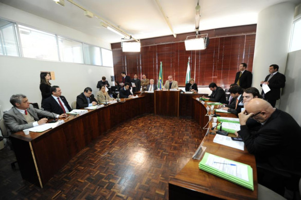 CCJ rejeita emendas de Plenário e mantém índice de reajuste aos servidores proposto pelo Governo