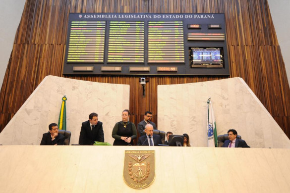 Plenário aprova projetos que tratam de doações de imóveis