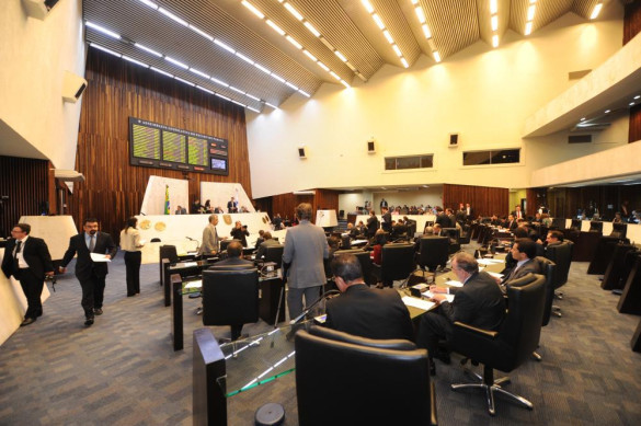 Copel poderá vender energia no mercado livre para grandes consumidores