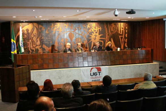 Projeto de iniciativa popular para tarifa zero no transporte coletivo é lançado na Assembleia Legislativa