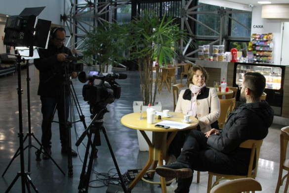 No Café com Política, a vida pública no sangue de Cristina Silvestri