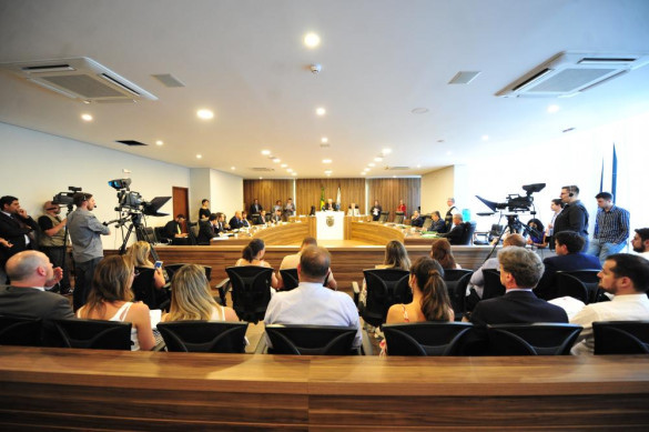 CCJ aprova projeto que restabelece venda de cerveja nos estádios e arenas desportivas