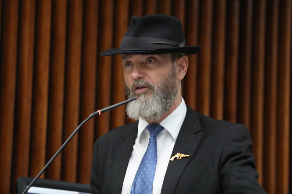 Projeto de lei propõe divulgação de informações sobre desaparecidos em eventos públicos no Paraná