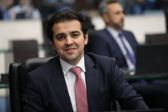 Deputado defende que animais precisam ser tratados com respeito e dignidade