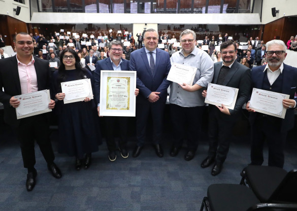 Assembleia Legislativa do Paraná celebra os 140 anos do Teatro Guaíra