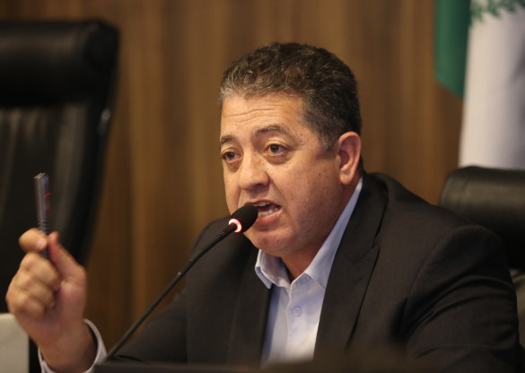 Deputado Cobra Repórter (PSD) protocola requerimento solicitando redutor de velocidade na PR-444, em Arapongas