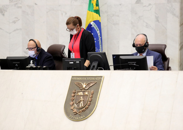 Projeto que cria o Programa Cartão Social avança na Assembleia