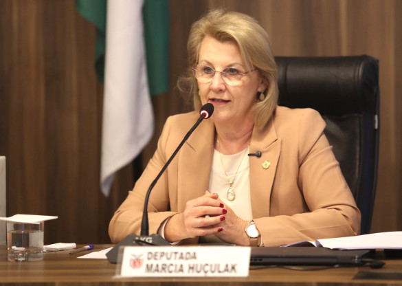 Deputada Secretária Márcia Huçulak (PSD) destaca “pontos positivos relevantes” na prestação de contas da Saúde