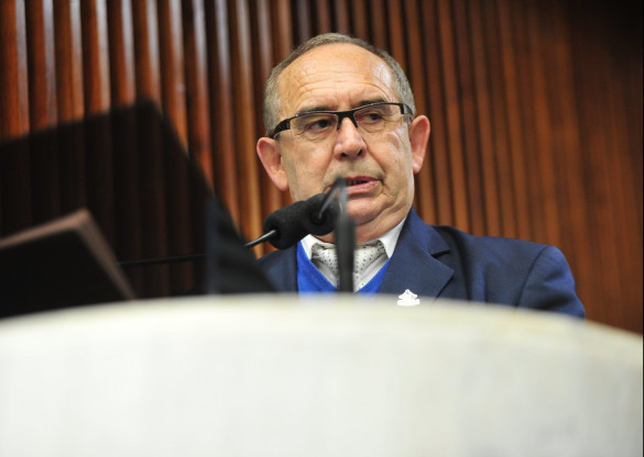 Diretor Geral da PF defende que policial aposentado mantenha arma da ativa