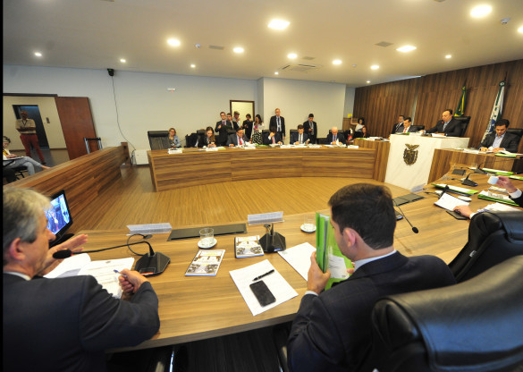 Projeto que isenta da tarifa morador do município sede da praça de pedágio passa pela CCJ