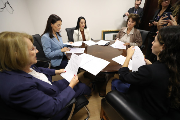 Comissão aprova proposta que cria a Política de Enfrentamento à  Violência Política contra a Mulher