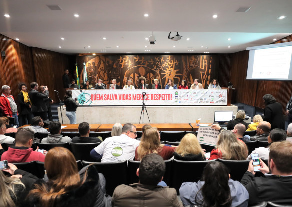 Audiência debate o piso salarial dos profissionais da enfermagem