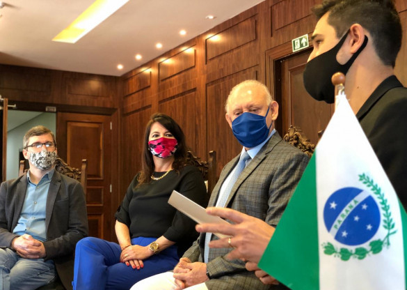 Presidente da Assembleia recebe projeto da nova Lei da Inovação no Paraná