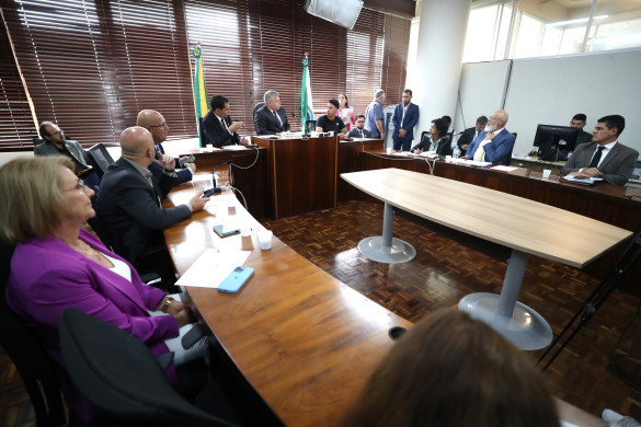 Conselho de Ética ouve testemunhas em processo sobre briga no Centro de Curitiba envolvendo deputado Renato Freitas (PT)