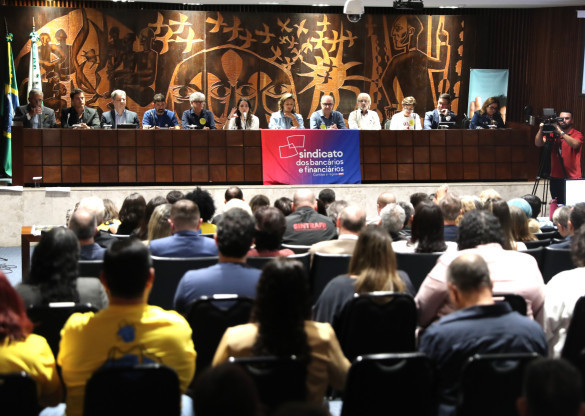 Adoecimento mental de bancários no Paraná é tema de audiência pública na Assembleia Legislativa
