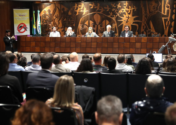 Instituto de Tecnologia do Paraná (Tecpar) apresenta novas tecnologias de combate à dengue na Assembleia Legislativa