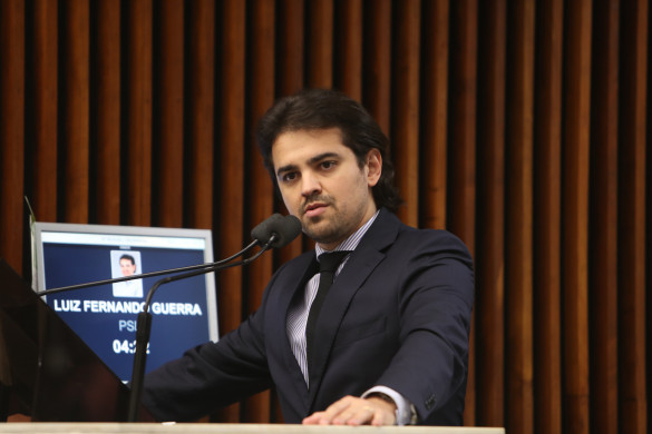 Requerimento cobra explicações da Sanepar sobre as constantes falta de água em Pato Branco
