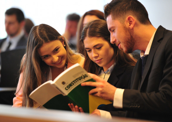 Projetos da Escola do Legislativo apostam na formação cidadã de jovens