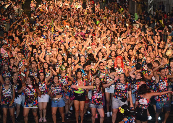 Leis estaduais ampliam segurança, proteção e direitos dos foliões e turistas durante o Carnaval no Paraná