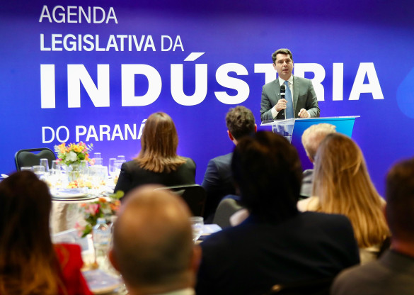 Assembleia recebe Agenda Legislativa da indústria do Paraná