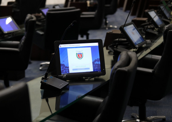 Deputados iniciam análise de projeto que cria normas para a sanitização de embarcações nos portos do Paraná