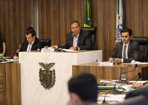 CCJ aprova projeto que estabelece o videomonitoramento de obras públicas