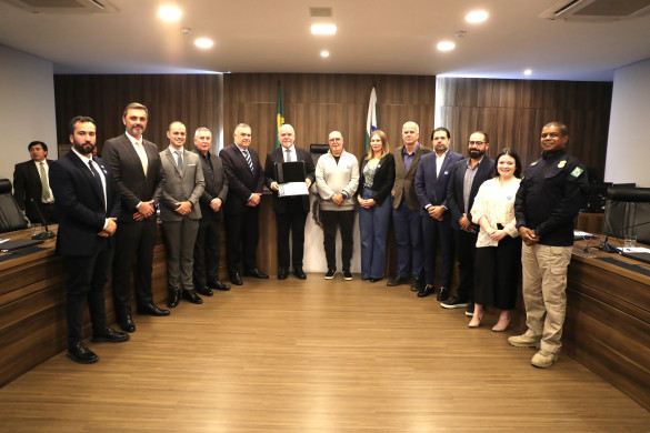 Assembleia homenageia Infravia-PR e debate desafios e soluções para infraestrutura viária no Paraná