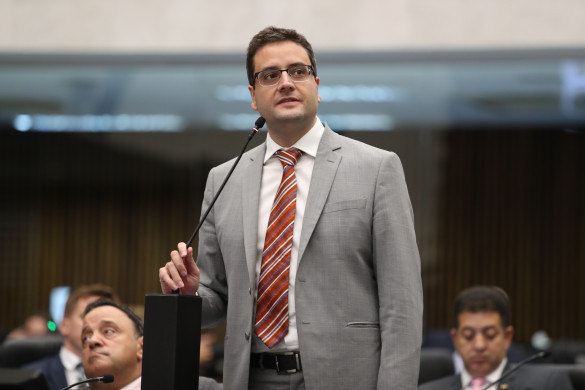 Projeto que prevê mais transparência para administração indireta é aprovado em primeira discussão