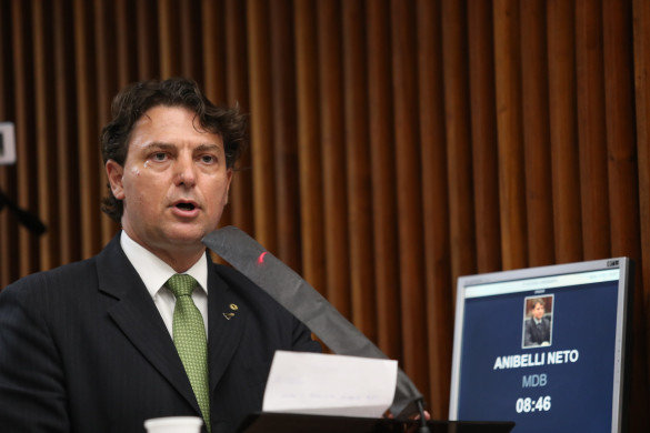 Em discurso na Assembleia, deputado pede redução da alíquota do IPVA