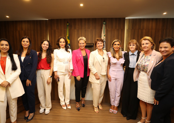 Ouça  as falas femininas da Assembleia nos bastidores de um programa só com as deputadas estaduais