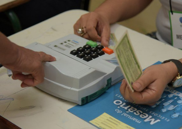 Mesário voluntário tem isenção de taxa de concurso no Paraná