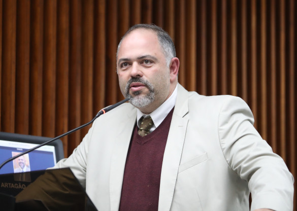 Em discurso no Plenário, vice-líder do Governo destaca avanços promovidos pelo Poder Executivo