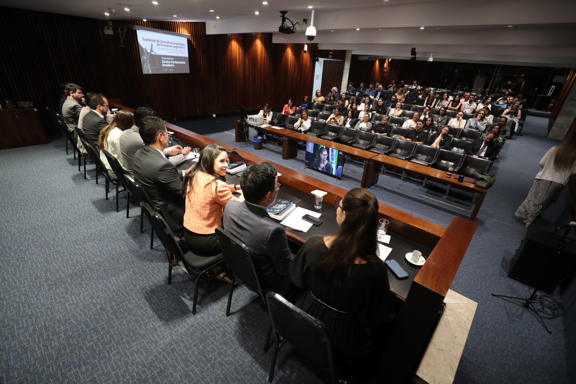 Plenarinho recebeu hoje (17/10) o lançamento