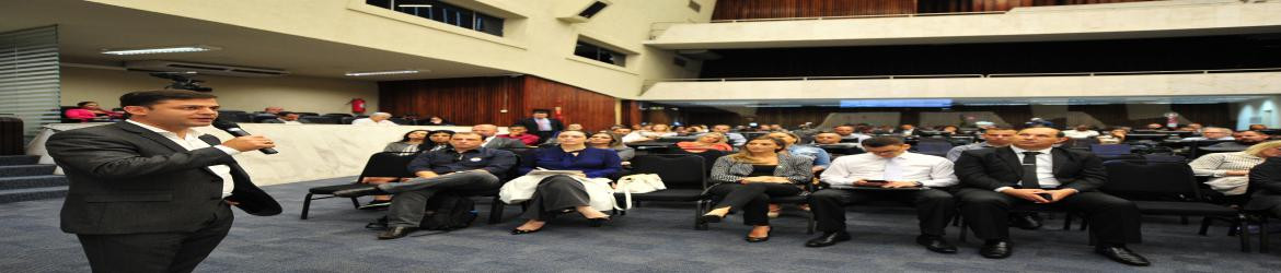 Deputado Tião Medeiros marcou presença no Curso de Gestão Parlamentar da Alep