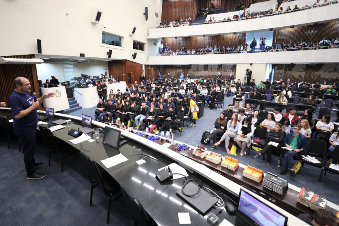 Aulão lotou o Plenário da Assembleia Legislativa na manhã desta sexta-feira (27).
